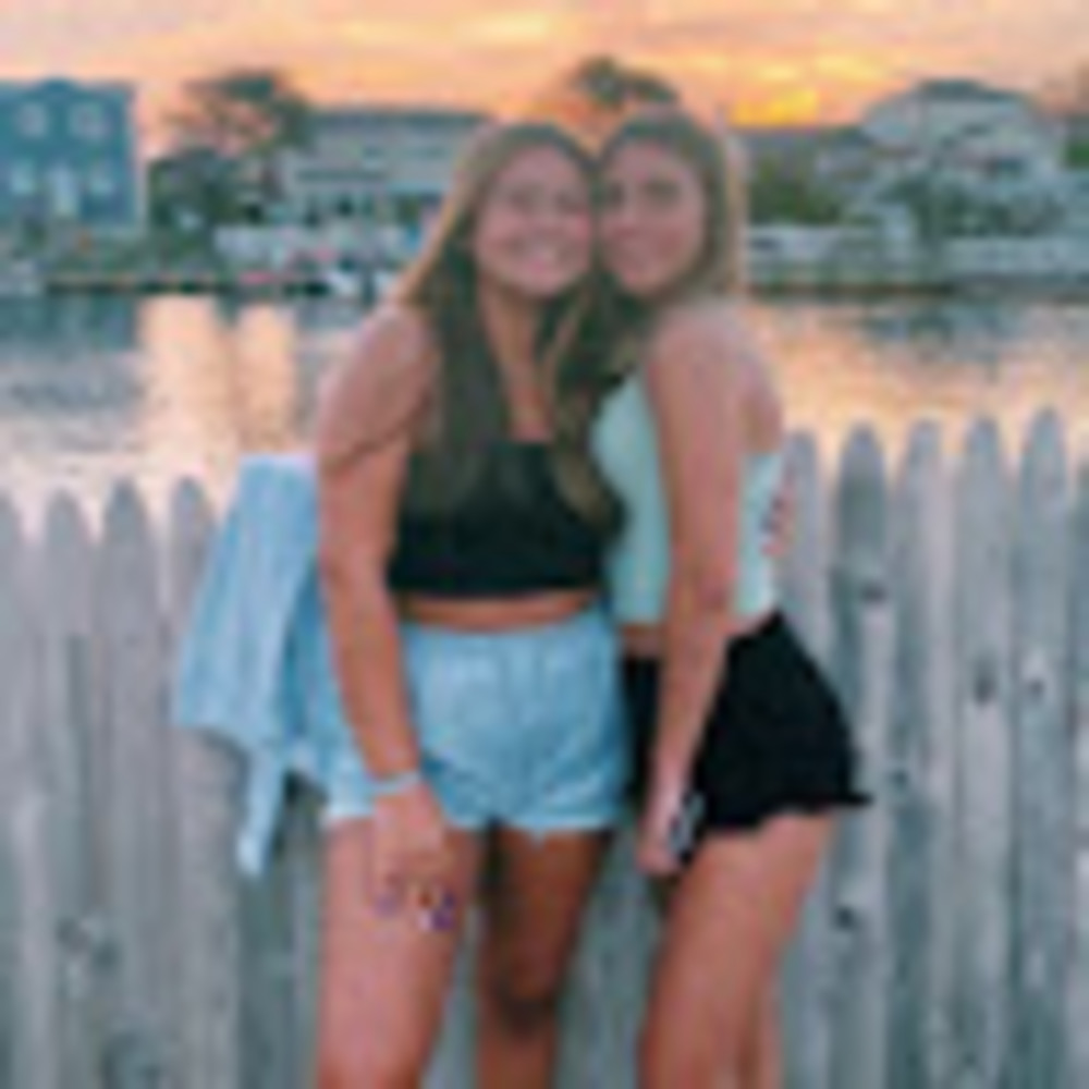 Meet your Posher, Andrea